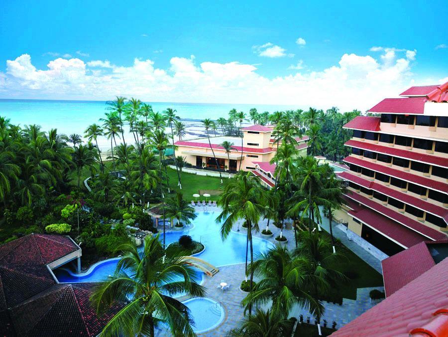 The Retreat Hotel & Convention Centre Mumbai Dış mekan fotoğraf